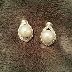 Pearl inspired earrings